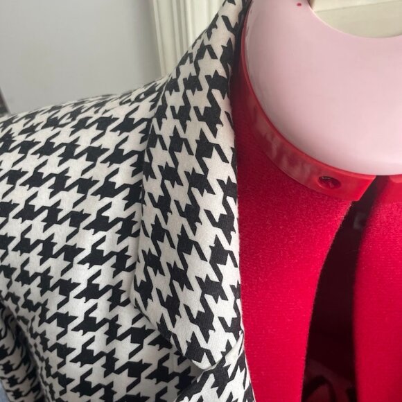 Women's black and white houndstooth Blazer, size Large - Picture 3 of 4